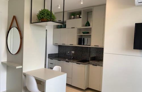 Mossungue Apartamento | Estúdio Lindíssimo com Varanda!