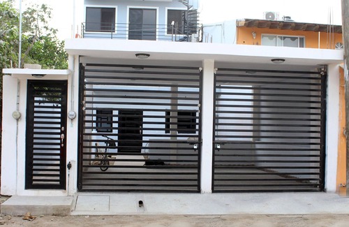 Puerto Vallarta Casa | ESTA CASA ESTA UBICADA A 5 MINITOS DEL AEROPUERTO Y A 10 MIN. DE PUERTO VALLARTA