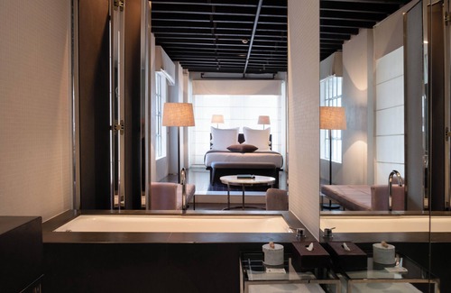 Sydney Central Business District Hotel | Establishment Hotel