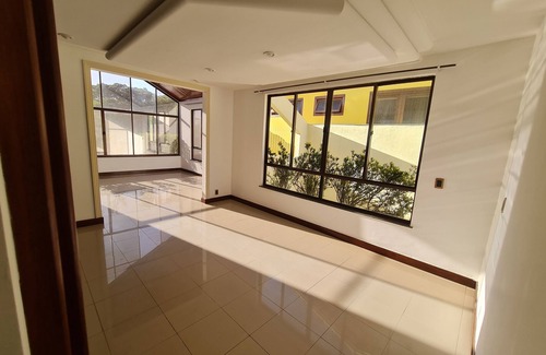 Piata Casa | Estate