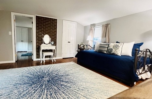 Sperryville Cabaña | Estes Cottage Located in Sperryville, VA