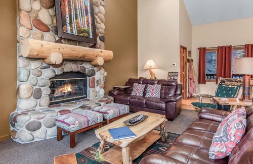 Aspen Brook Casa | Estes Escape - Amplio refugio familiar en la montaña SLEEPS 14 - EV # 6071