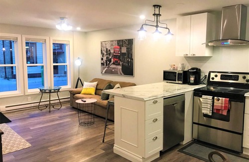 Carleton Place Casa | Esther's Place - Carleton Place 1 BedRoom Apartment - capacidad máxima 5