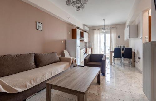 Larissa Apartamento | Estia Central Apt. With Parking
