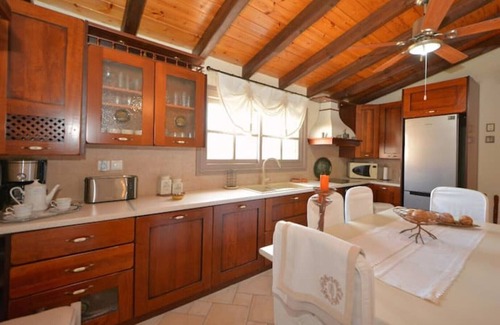Kranidi Cabaña | Estia Stone-Built Cottage, the perfect family getaway