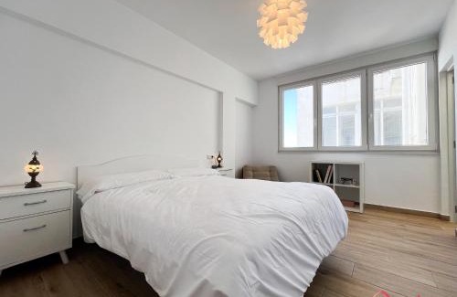 Castello de la Plana Apartamento | Estilo y Elegancia en el Centro