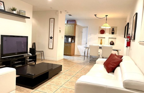 Boulevard Heights Casa | Acogedora casa de vacaciones de Estrada cerca de la playa de Hollywood