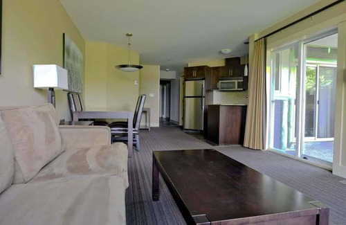 Regional District of Nanaimo Apartamento | Estuary Escape - 1BDRM - Full Kitchen