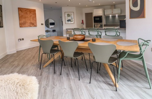 Lelant Casa | ESTUARY WATCH, family friendly, luxury holiday cottage in Carbis Bay