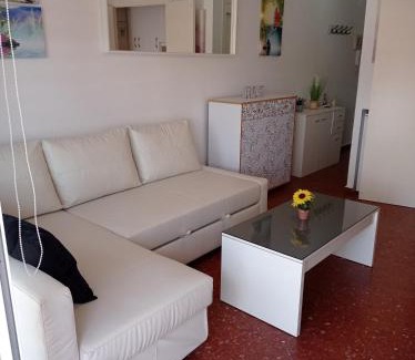 Caleta de Velez Apartamento | Estudio Caleta de Velez