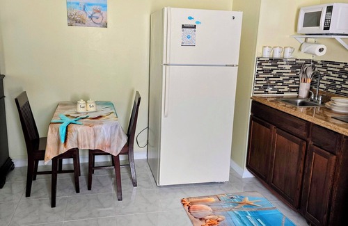 South Bradenton Apartamento | Estudio elegante y tranquilo,15 minutos de Ana Maria Islan.