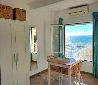 Sitio de Calahonda Apartamento | Estudio Pies de Arena
