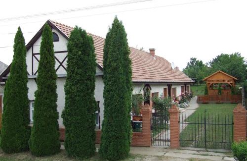 Tiszafured Apartamento | Eszter Vendégház