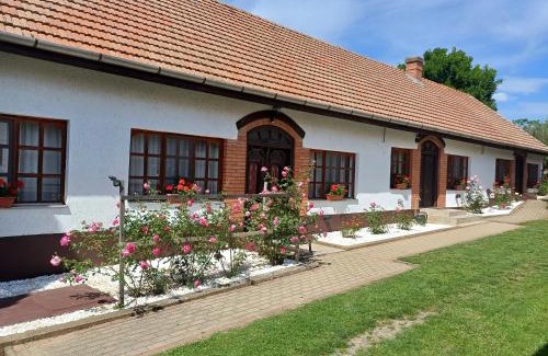 Tiszafured Apartamento | Eszter Vendégház