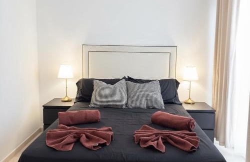 Gibraltar Apartamento | ET - Stylish Apartment In Centre With Pool