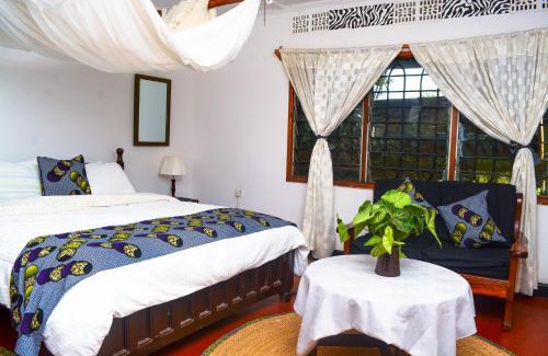 Arusha Cabina | Ethiopian restaurant and lodge