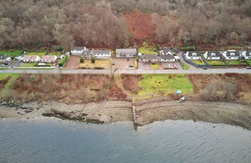 Fort William Apartamento | Etive, Beautiful Lochside Apartment with balcony