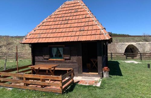 Kremna Casa | Etno brvnara TAMARA