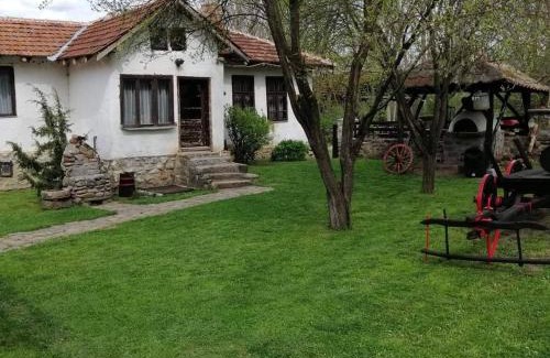 Dimitrovgrad Casa | ETNO KOMPLEX NIKOLOV