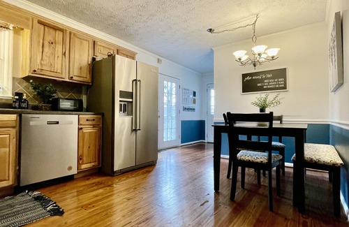Rome Casa | Etowah River, Berry College Retreat-3 miles from Broad St.