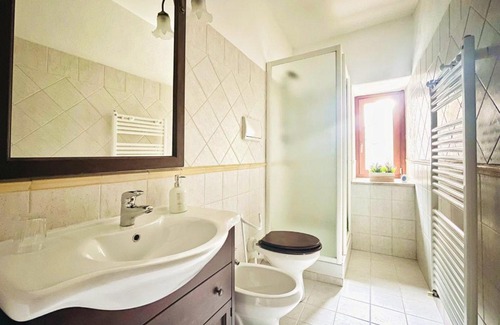 Caprarola Apartamento | Etrusco Apartment, Centrale, Comodo, Spazioso