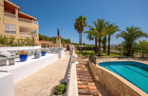 Can Besso Villa | ETV-2281-E Finca de lujo con spa e increíbles vistas de la ciudad de Ibiza y el océano Mediterráneo