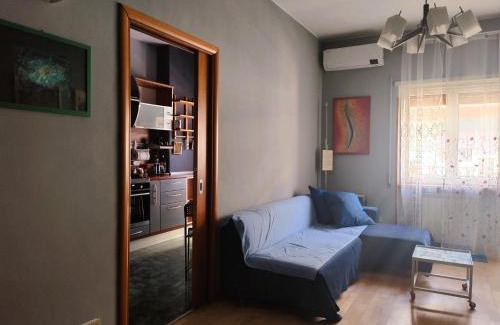 Quartiere XXXIII Lido di Ostia Ponente Apartamento | Euforbia House