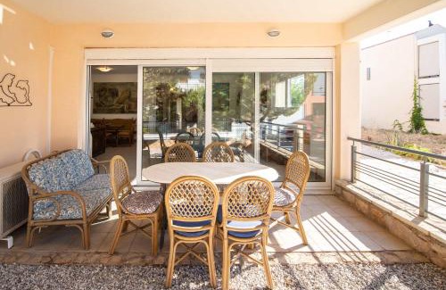 Kato Diminio Casa | Eugenias Getaway by the Sea - Diminio Escape