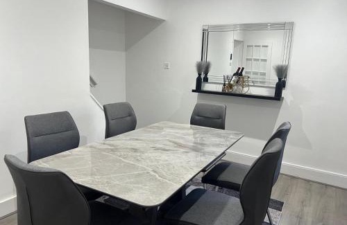 Grays Apartamento | Eugino Properties