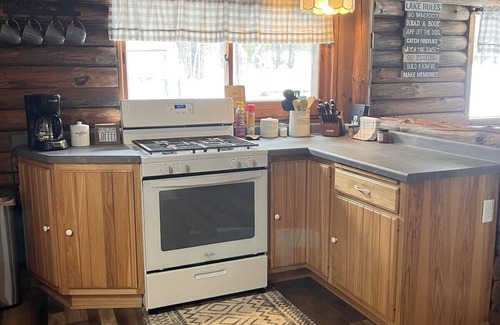 Mellen Cabina | Eureka Lake Log Cabin Retreat