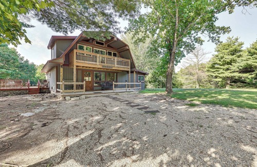 Eureka Springs Cabina | Eureka Springs Rental Cabin 8 Mi to Downtown!