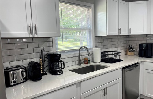 Grandview Casa | Euro 3King-Modern4Bdrm, Sleeps12-5 private spaces