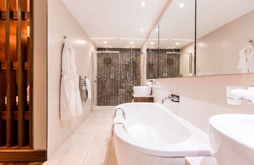 Belfast Central District Hotel | Europa Hotel