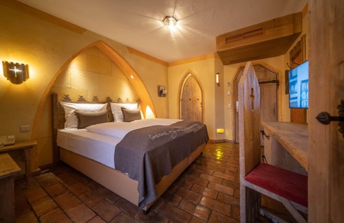 Rust Hotel | Europa-Park Freizeitpark & Erlebnis-Resort, Hotel Castillo Alcazar