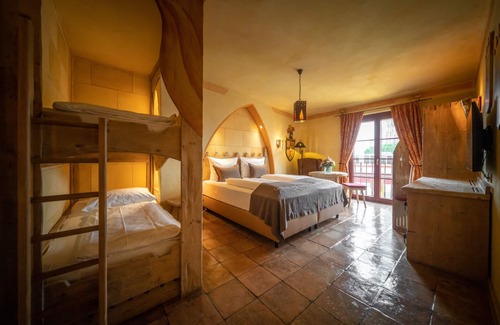 Rust Hotel | Europa-Park Freizeitpark & Erlebnis-Resort, Hotel Castillo Alcazar