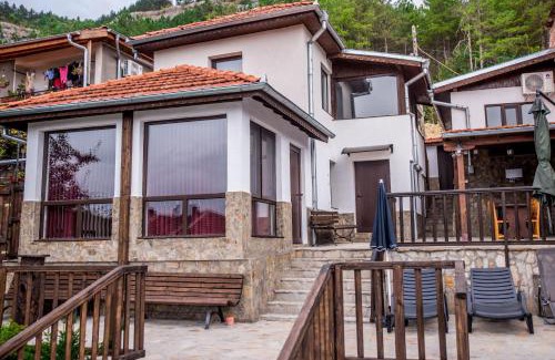 Veliko Tarnovo Casa | EUROPE GUEST HOUSE § КЪЩА ЗА ГОСТИ ЕВРОПА