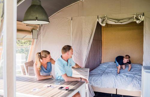 Herpelmont Otro | Europe tents camping Domaine des Messires