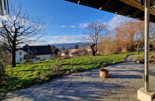 Oberwil Cama Y Desayuno | EUROVISION Im Thomasgarten nice private studio in residential area short term rent