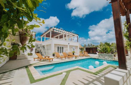 De Bruynewijk Apartamento | Eva Oceanfront Spa Resort Rooftop &pool By Lucha