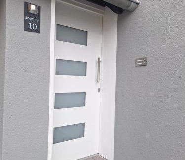 Weilerswist Apartamento | Eva's Home - Nähe Phantasialand, Therme Euskirchen, Eifel,sehr gute Bahnanbindung nach Köln