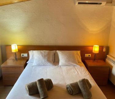 Prades Apartamento | EVA & TRAVEL - CAL MARCEL - Habitacion