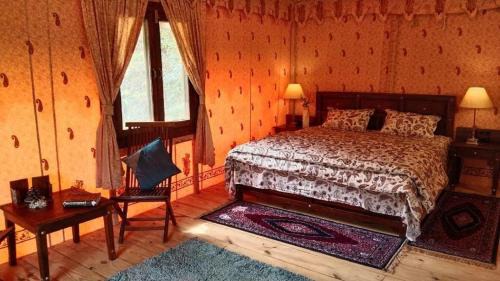 Kaul Otro | EVAAN RESORTS THE FOLIAGE