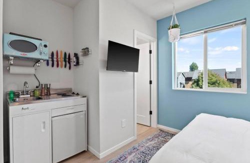 Whittier Heights Apartamento | Evan's sweet suite - Micro Studio - 91Walkscore
