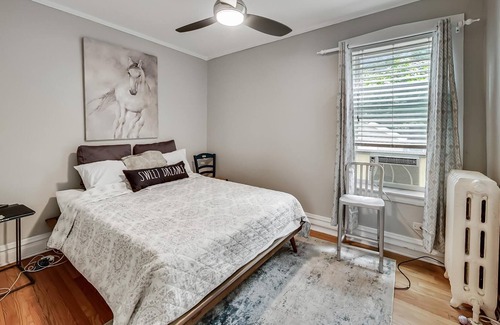 Evanston Apartamento | Evanston 2bed+ofc.Walk to sushi, shopping, train & Lake. Minutes to Ryan Field.