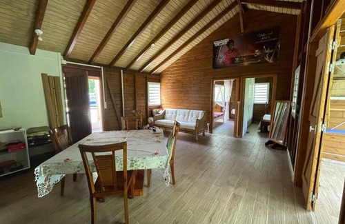 Morne-A-l'Eau Casa | Évasion Créole : Superb T3 with all modern comforts" - in French only