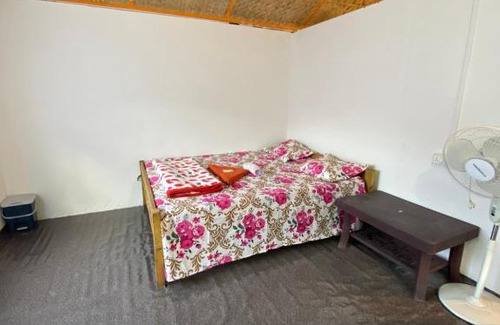 Laitmawsiang Otro | Evelyn homestay and camps