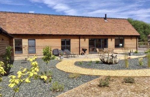 Eaton Mascott Casa | Evenwood Gables