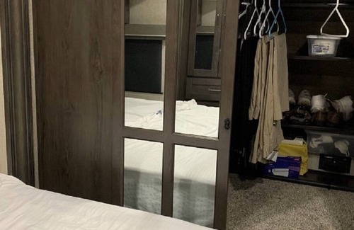 Pahrump Casa | Ever wonder what it feels like to live in an RV? Clean Grand Design RV 2020