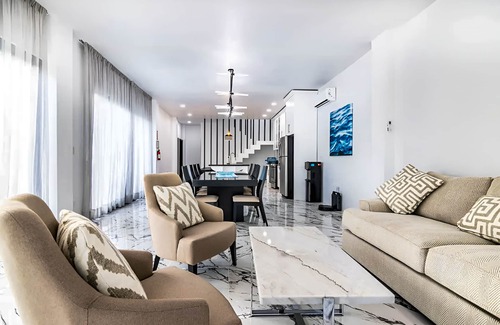San Pedro Villa | EverBlue Villa