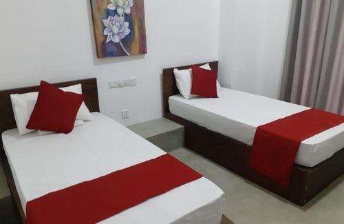 Anniwatta Cama Y Desayuno | Everdew Kandy Rooms
